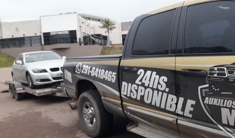 Camioneta MyV 24 horas disponible